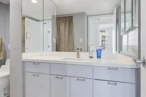 16425 Collins Avenue Sunny Isles Beach FL 33160