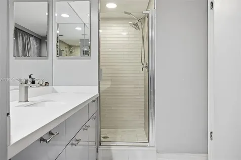 16425 Collins Avenue Sunny Isles Beach FL 33160
