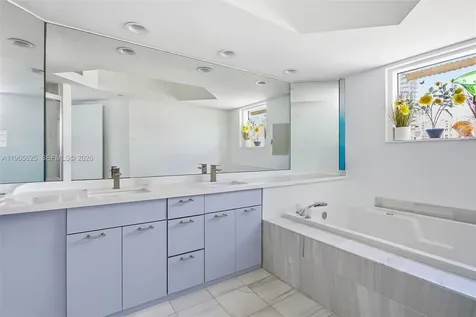 16425 Collins Avenue Sunny Isles Beach FL 33160
