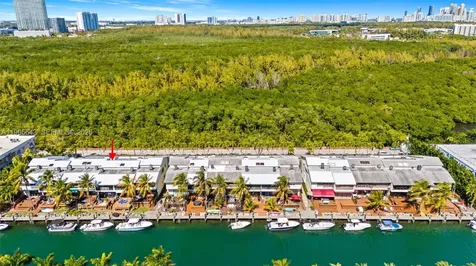 2662 NE 135th Street North Miami FL 33181