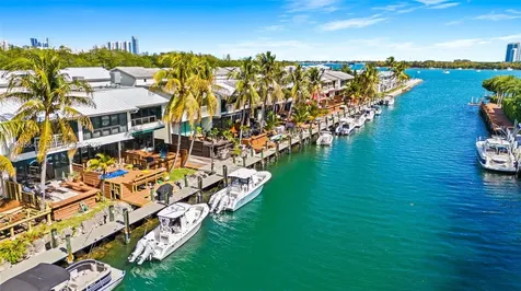2662 NE 135th Street North Miami FL 33181
