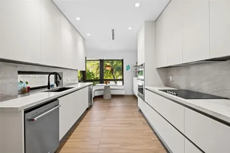 2662 NE 135th Street North Miami FL 33181