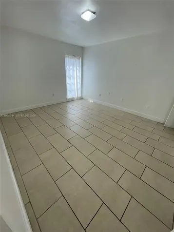 4721 NW 7th Street Miami FL 33126