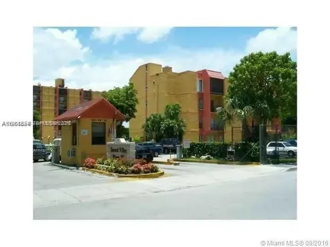 4721 NW 7th Street Miami FL 33126