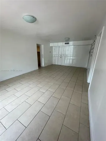 4721 NW 7th Street Miami FL 33126