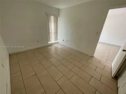 4721 NW 7th Street Miami FL 33126