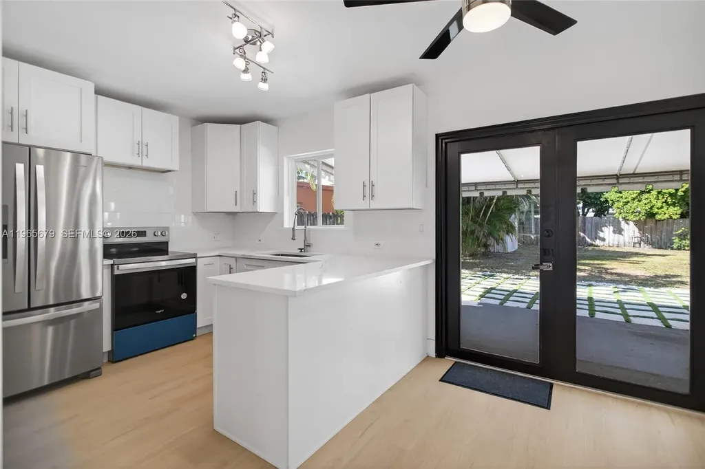 1113 N Victoria Park Road Fort Lauderdale FL 33304