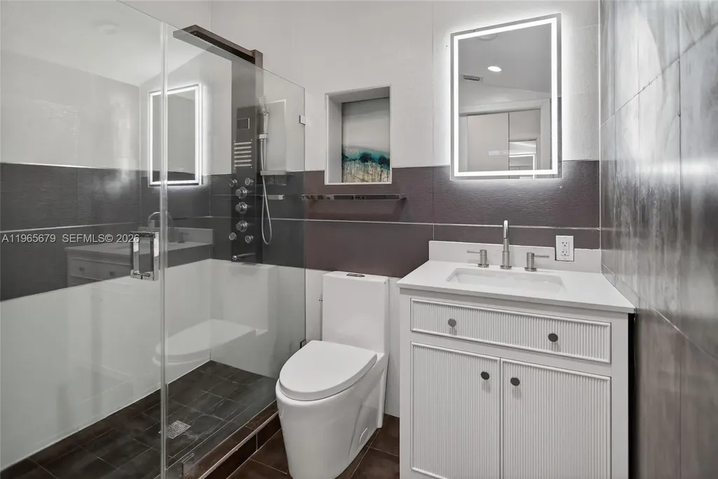 1113 N Victoria Park Road Fort Lauderdale FL 33304