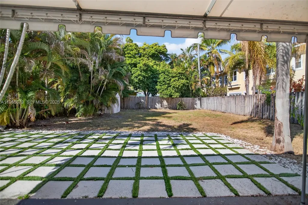 1113 N Victoria Park Road Fort Lauderdale FL 33304