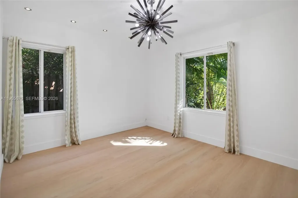 1113 N Victoria Park Road Fort Lauderdale FL 33304