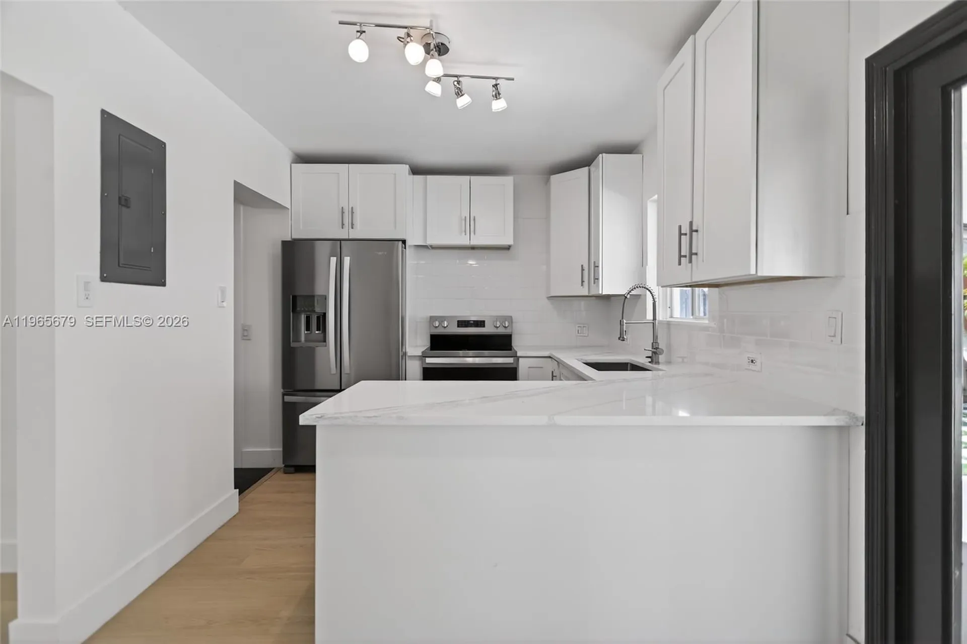 1113 N Victoria Park Road Fort Lauderdale FL 33304