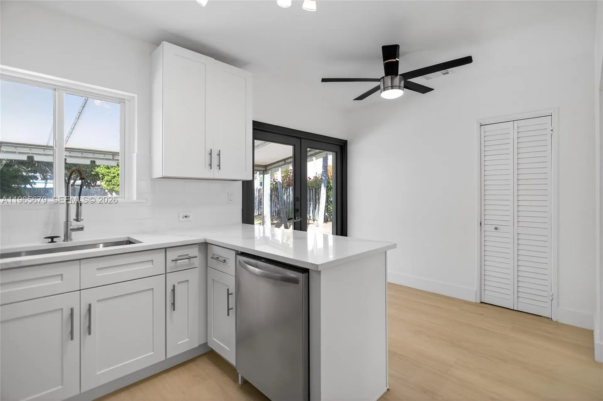 1113 N Victoria Park Road Fort Lauderdale FL 33304