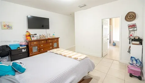 3054 SE 5th Drive Homestead FL 33033