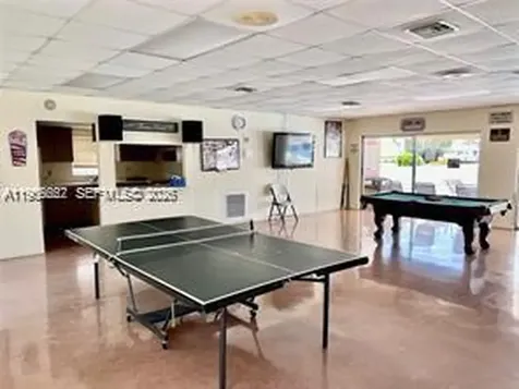 1817 S Ocean Drive Hallandale Beach FL 33009