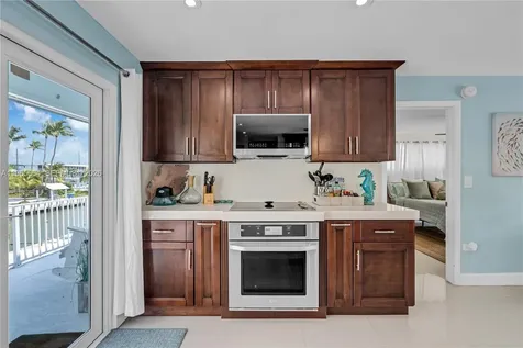 126 Columbus Drive Islamorada FL 33036