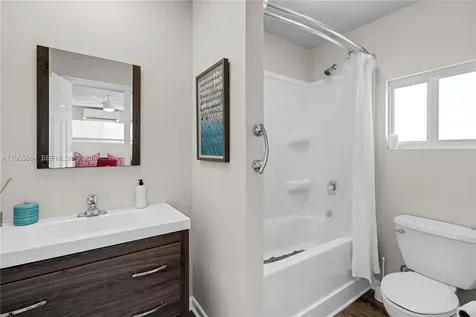 126 Columbus Drive Islamorada FL 33036