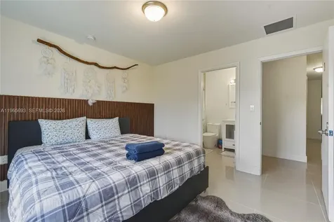 6723 NW 6th Avenue Miami FL 33150