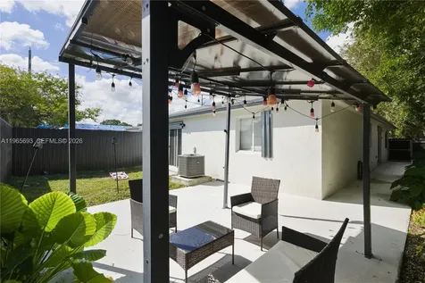 6723 NW 6th Avenue Miami FL 33150