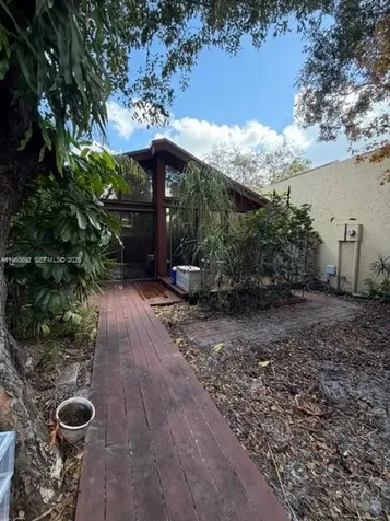 6171 NW 32nd Way Fort Lauderdale FL 33309