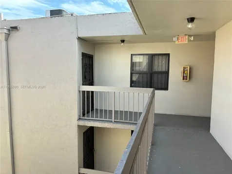 1121 SW 122 Avenue Miami FL 33184