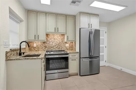 481 E Commercial Boulevard Oakland Park FL 33334