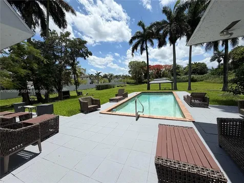 901 SW 121 Avenue Davie FL 33325