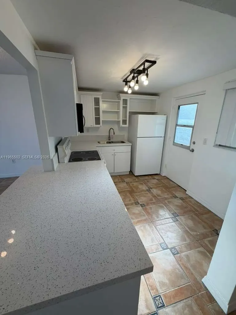 7850 Byron Avenue Miami Beach FL 33141
