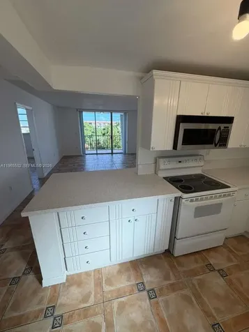 7850 Byron Avenue Miami Beach FL 33141