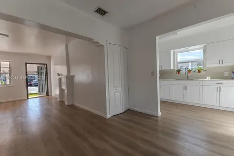1441 SW 17th Street Miami FL 33145