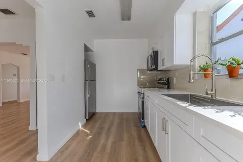 1441 SW 17th Street Miami FL 33145