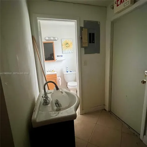 16932 NE 19th Avenue North Miami Beach FL 33162