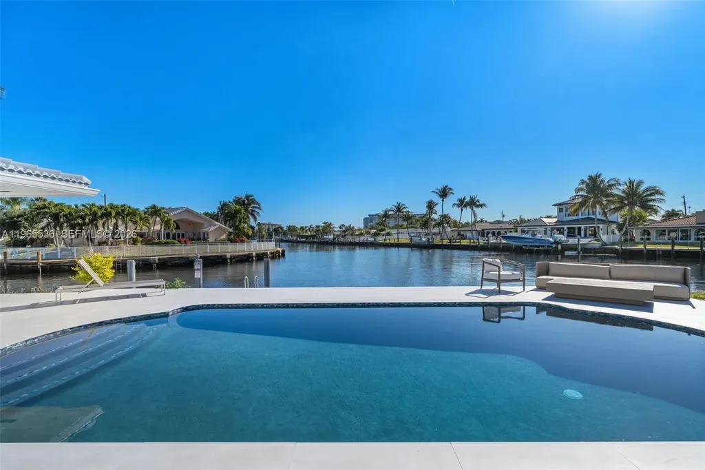 670 SE 7th Avenue Pompano Beach FL 33060