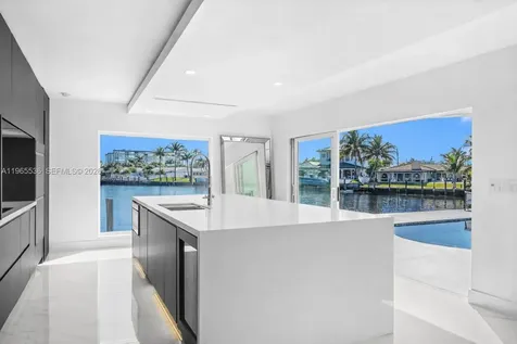 670 SE 7th Avenue Pompano Beach FL 33060