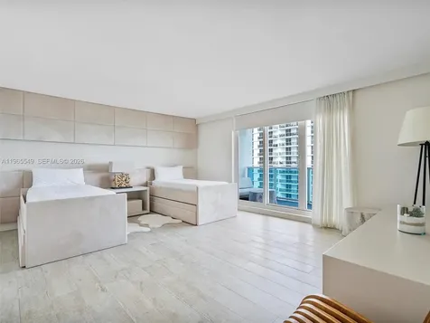 102 24th Street Miami Beach FL 33139
