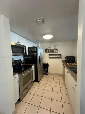 60 NW 37th Avenue Miami FL 33125