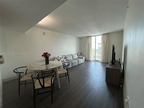 60 NW 37th Avenue Miami FL 33125