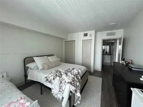 60 NW 37th Avenue Miami FL 33125