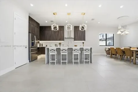 8096 NW 48th Terrace Doral FL 33166