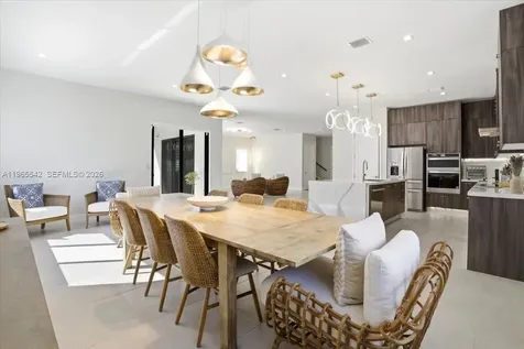 8096 NW 48th Terrace Doral FL 33166