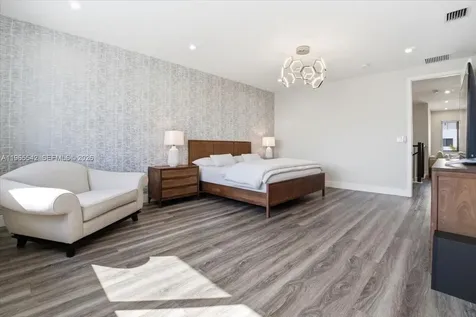 8096 NW 48th Terrace Doral FL 33166