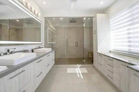 8096 NW 48th Terrace Doral FL 33166