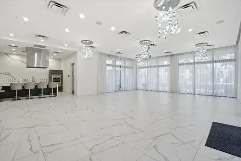 8096 NW 48th Terrace Doral FL 33166