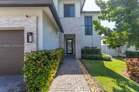 8096 NW 48th Terrace Doral FL 33166