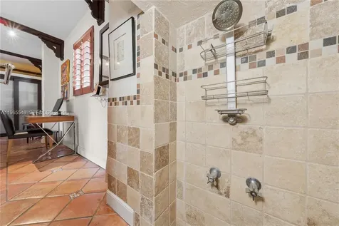4500 Sheridan Avenue Miami Beach FL 33140
