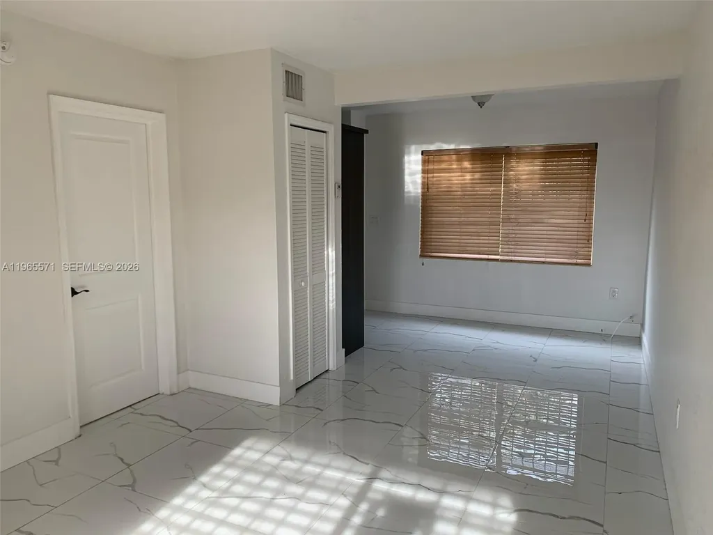 305 E 4th Avenue Hialeah FL 33010