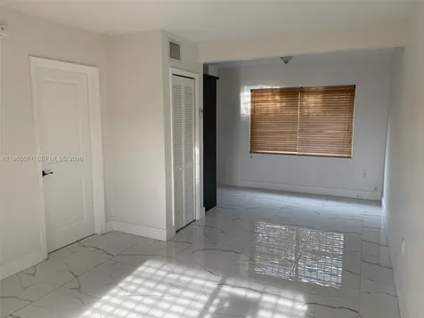 305 E 4th Avenue Hialeah FL 33010