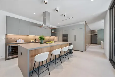 215 S Shore Drive Miami FL 33133