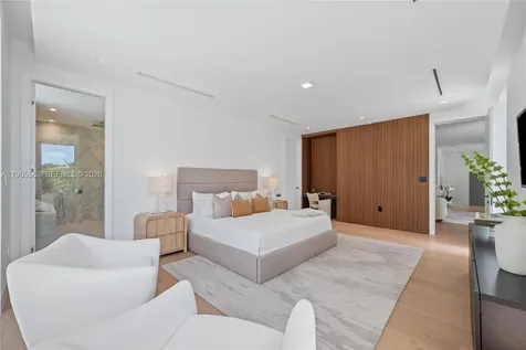 215 S Shore Drive Miami FL 33133