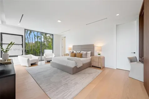 215 S Shore Drive Miami FL 33133