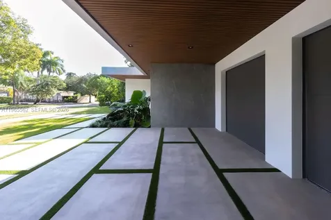 215 S Shore Drive Miami FL 33133